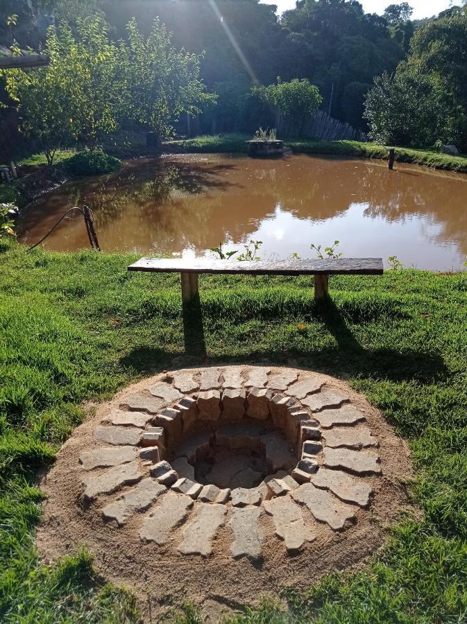 Chácara Recanto das Pedras para 10 pessoas Serra Negra  Exterior foto